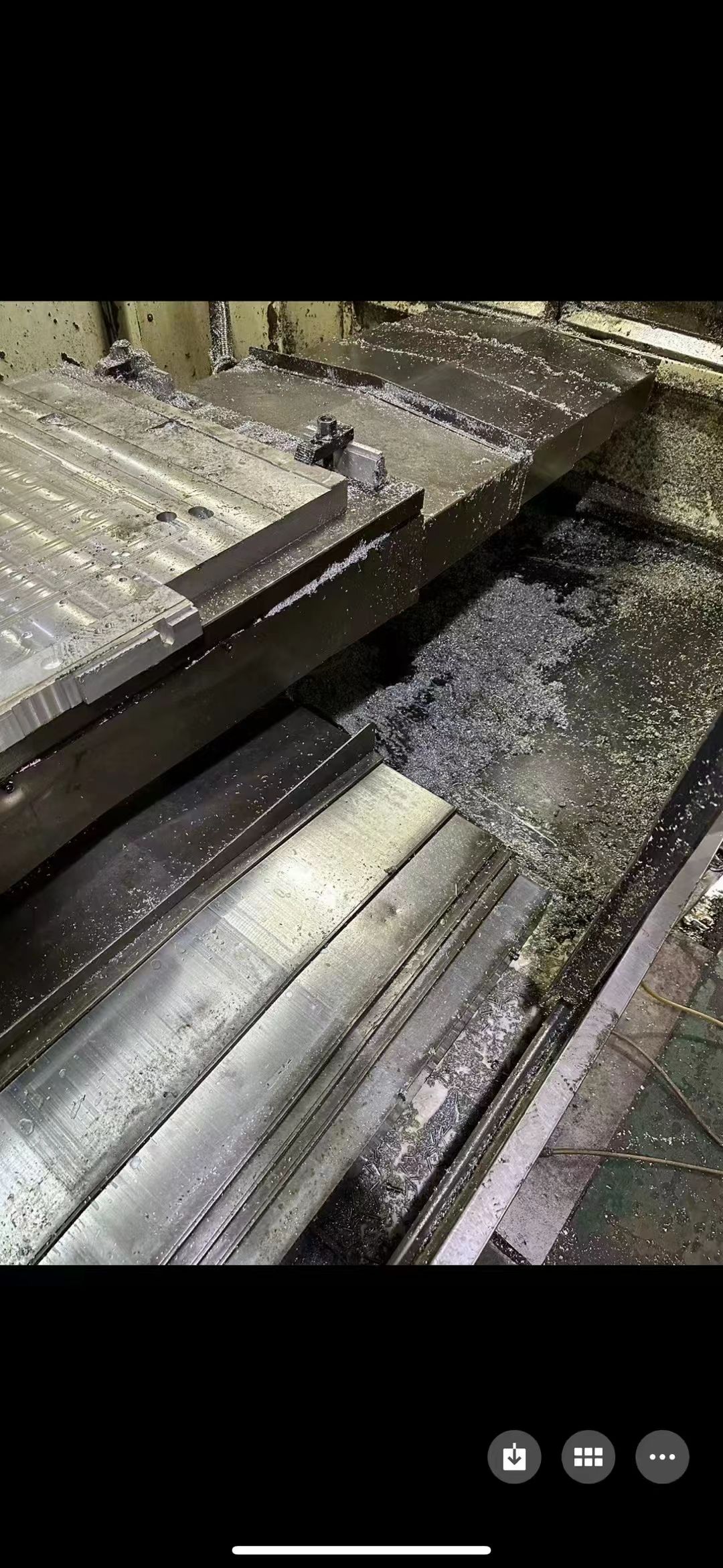 工廠在位一批正代1370，三軸重型線軌，帶機(jī)械手刀庫(kù)，重型床身鑄件