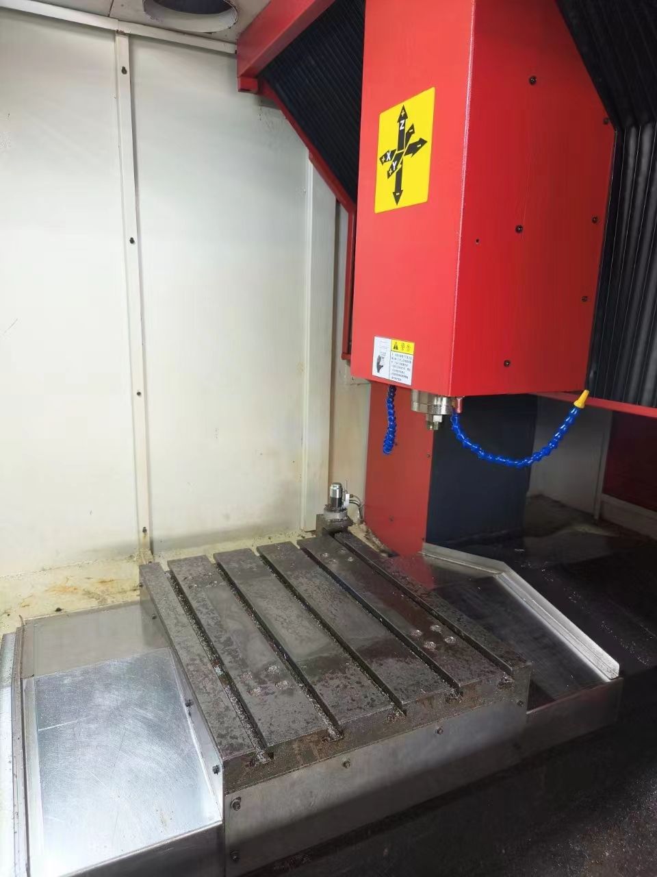 正佑650精雕機，新代21ma系統(tǒng)，ER25主軸5.5千瓦24000轉(zhuǎn)
