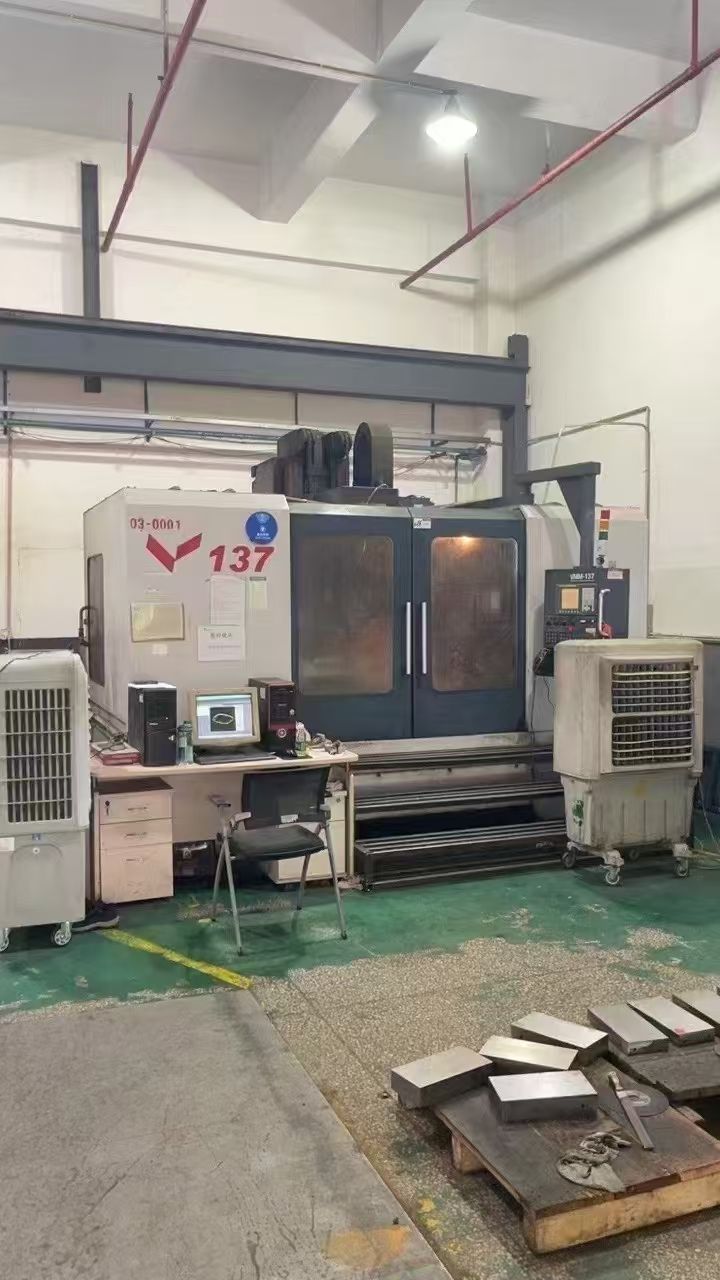 雙胞胎重型850三線軌加工中心，帶刀庫，三菱M70系統(tǒng)