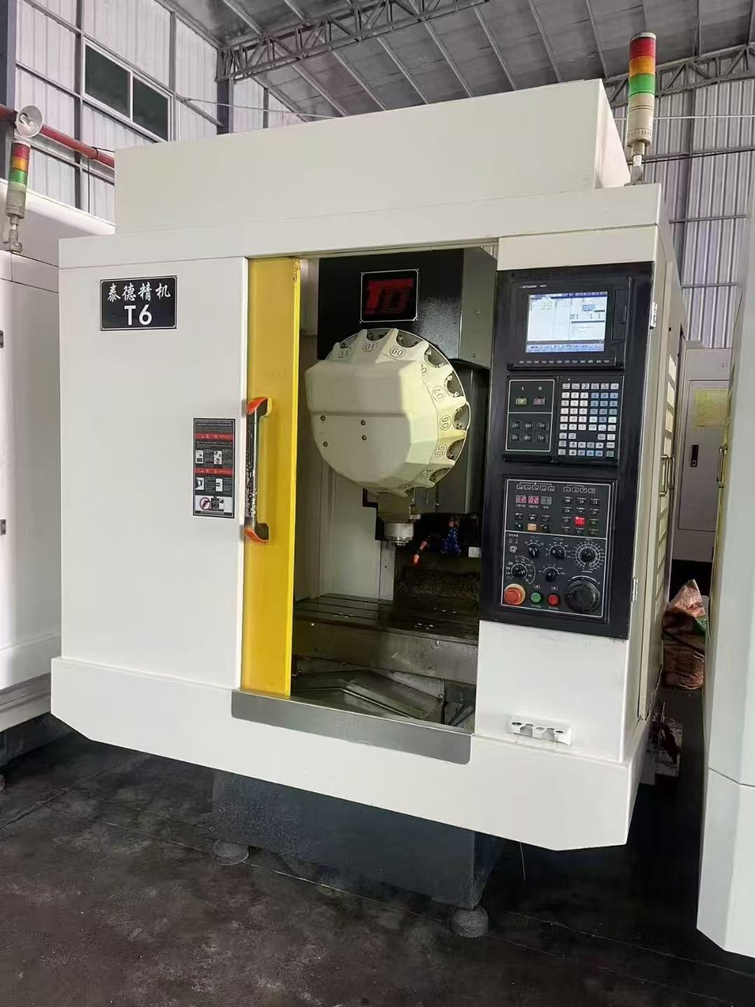特價(jià)新到倉佳富JF-966加工中心機(jī)，三軸45滾柱導(dǎo)軌
