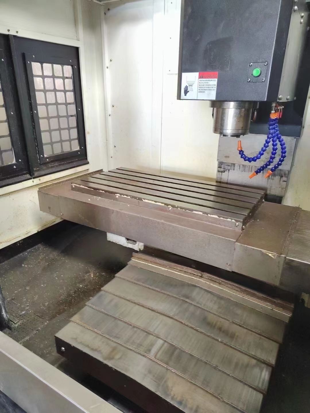 急售靚機(jī)臺(tái)群850三硬軌模具機(jī)三菱m80系統(tǒng)準(zhǔn)新機(jī)機(jī)好價(jià)優(yōu)