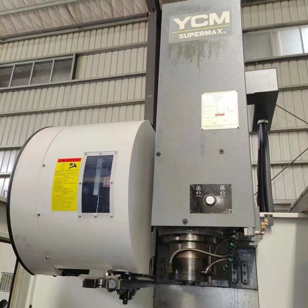 臺灣YCM永進(jìn)機王FV-85A加工中心，三軸日本THK線軌，工作臺尺寸