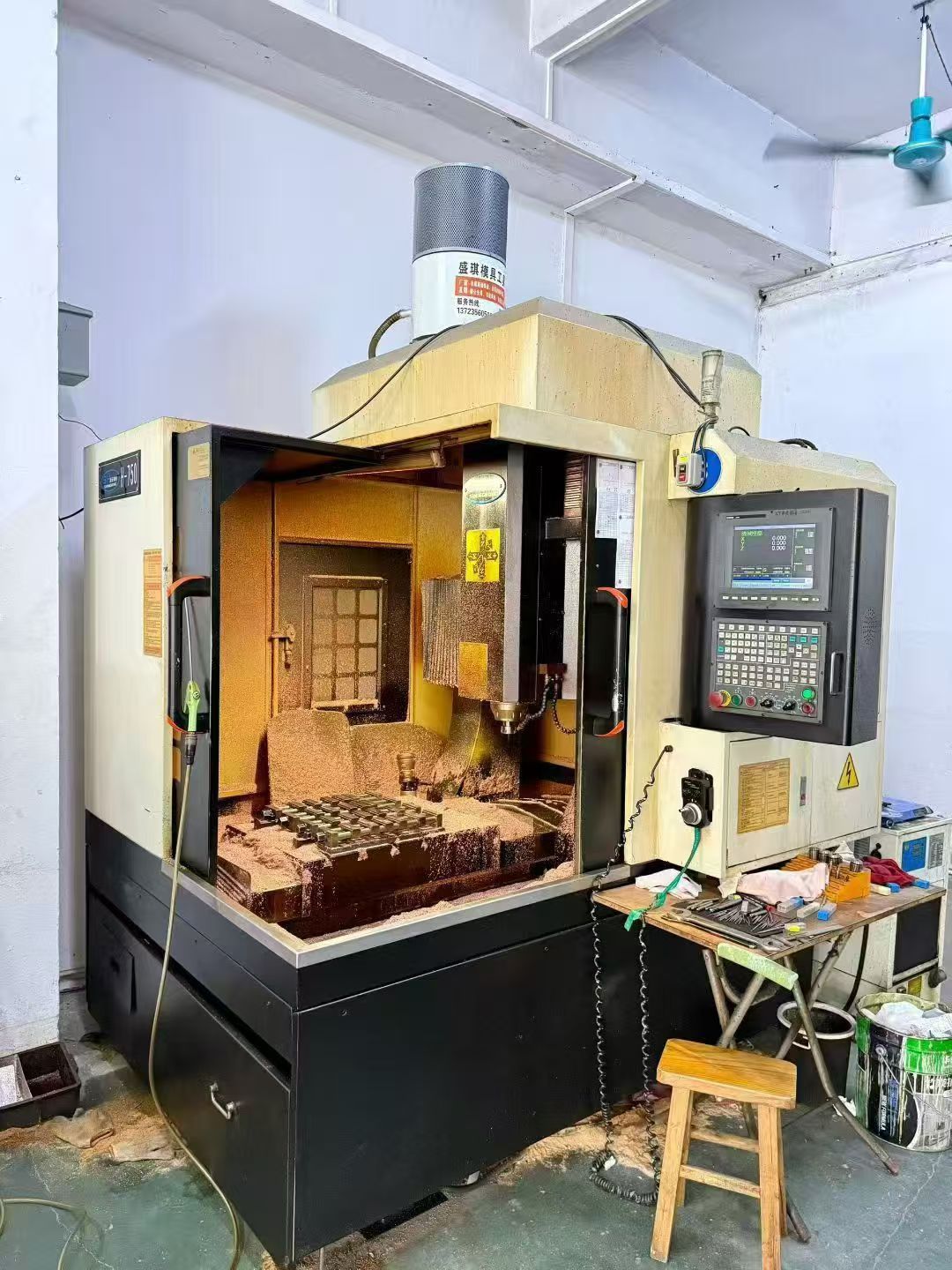 双胞胎宝佳850两线一硬加工中心,三菱m70a系统