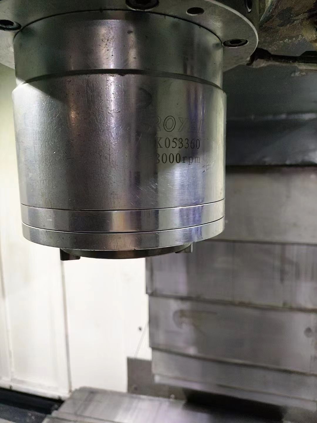 盛鴻1270三硬軌數(shù)控銑，三菱M70系統(tǒng)，BT50主軸，歡迎來個師傅隨
