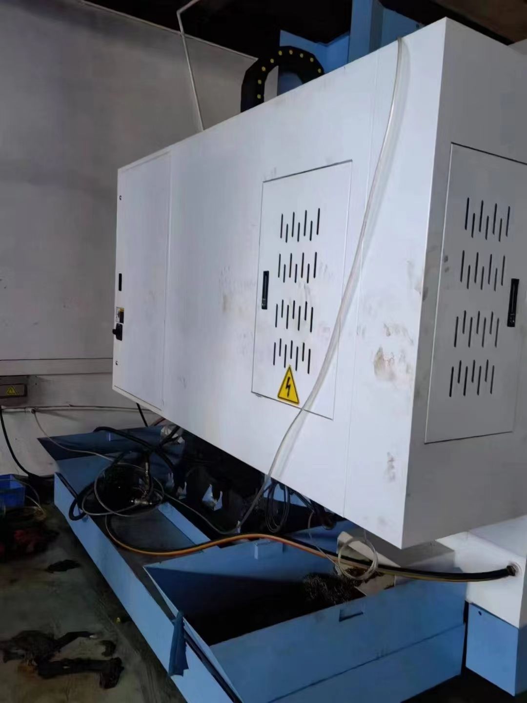 雙胞胎工廠在位95成新德威850V加工中心機(jī) 三軸滾柱線軌 直連120