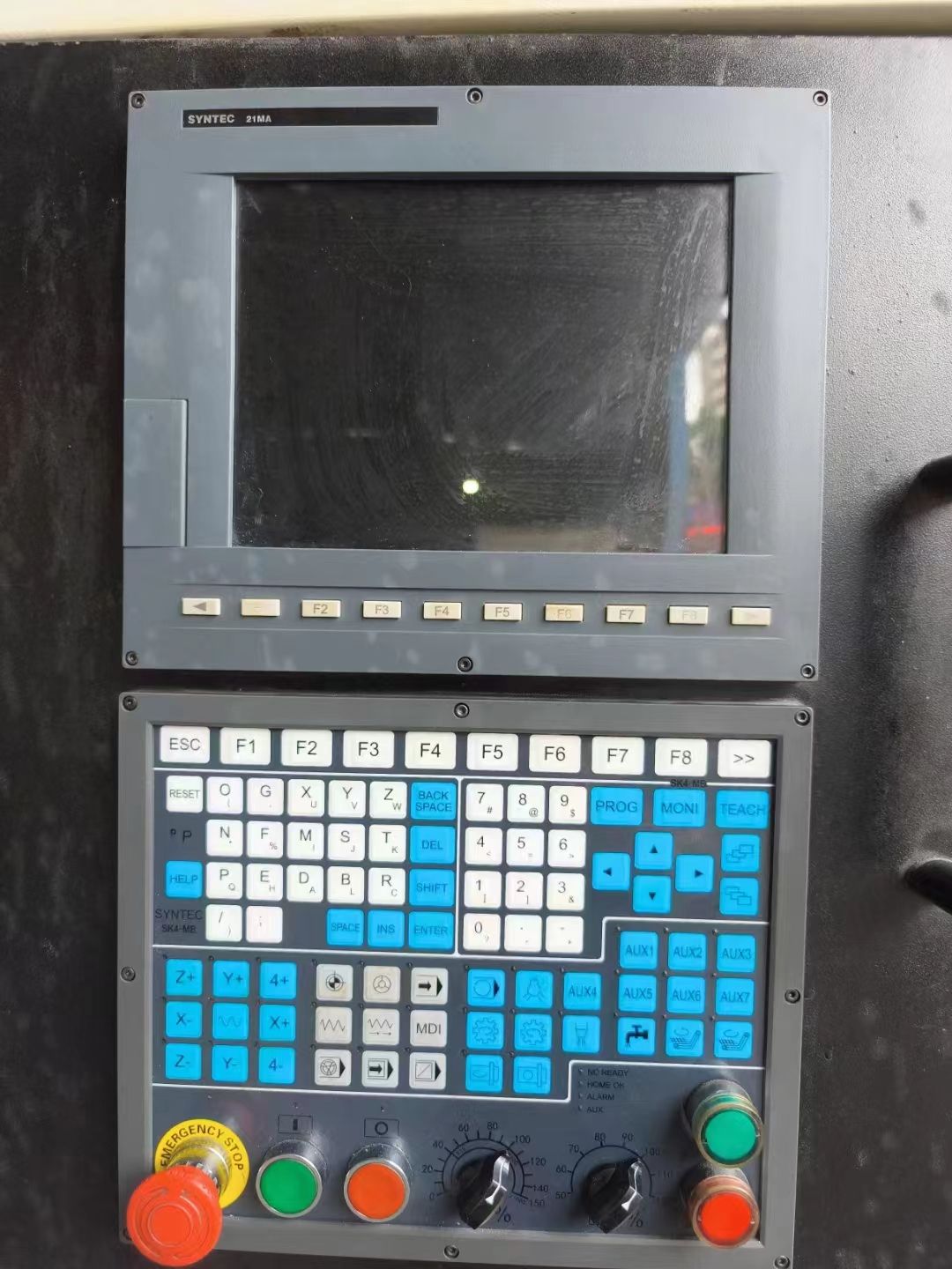恒裕1210重型龍門雕銑機(jī) 新代21ma系統(tǒng)，bt40機(jī)械主軸直連12