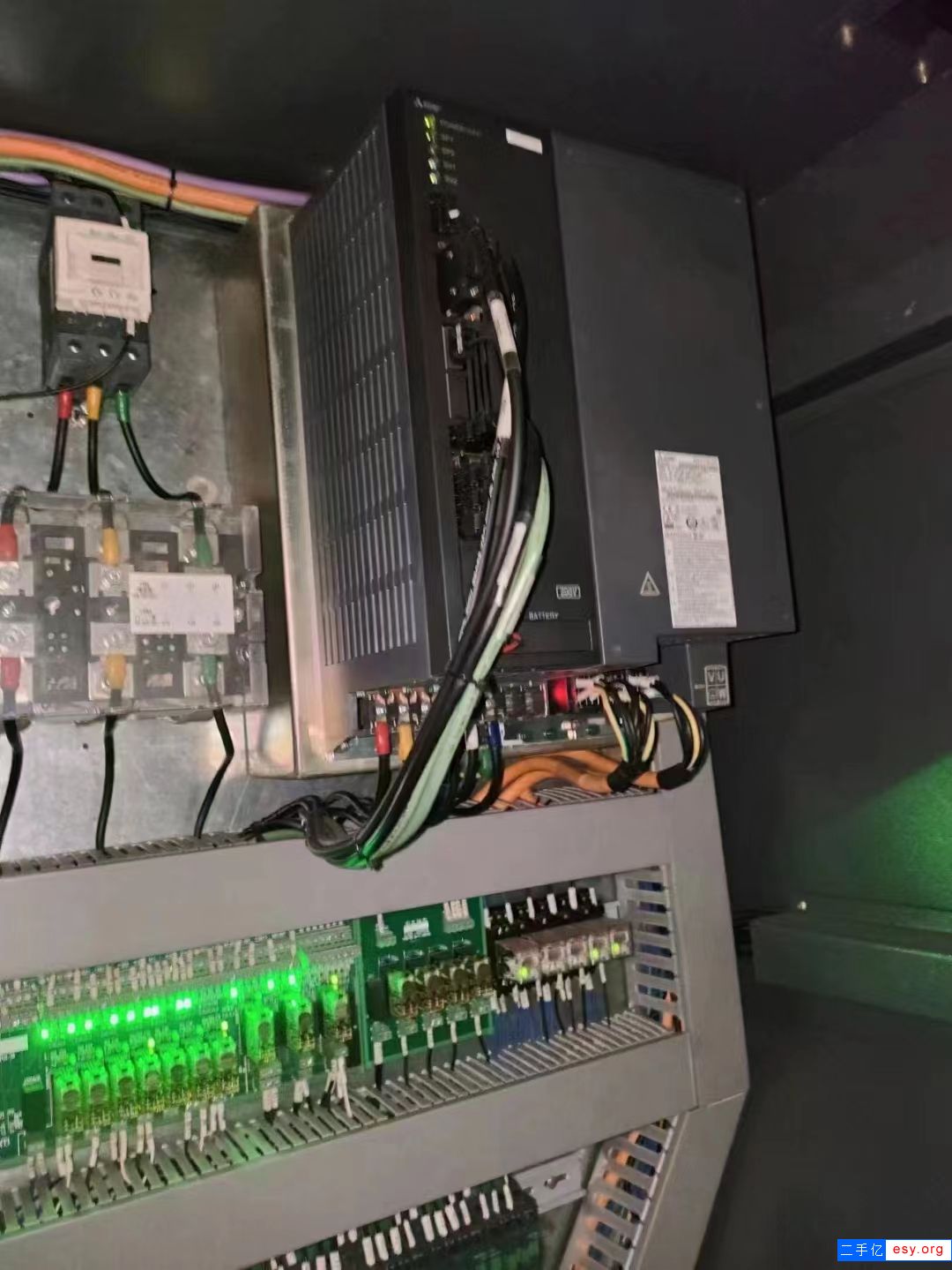 特賣工廠活機旭陽866三線軌加工中心，三軸45重型線規(guī)，三菱M80