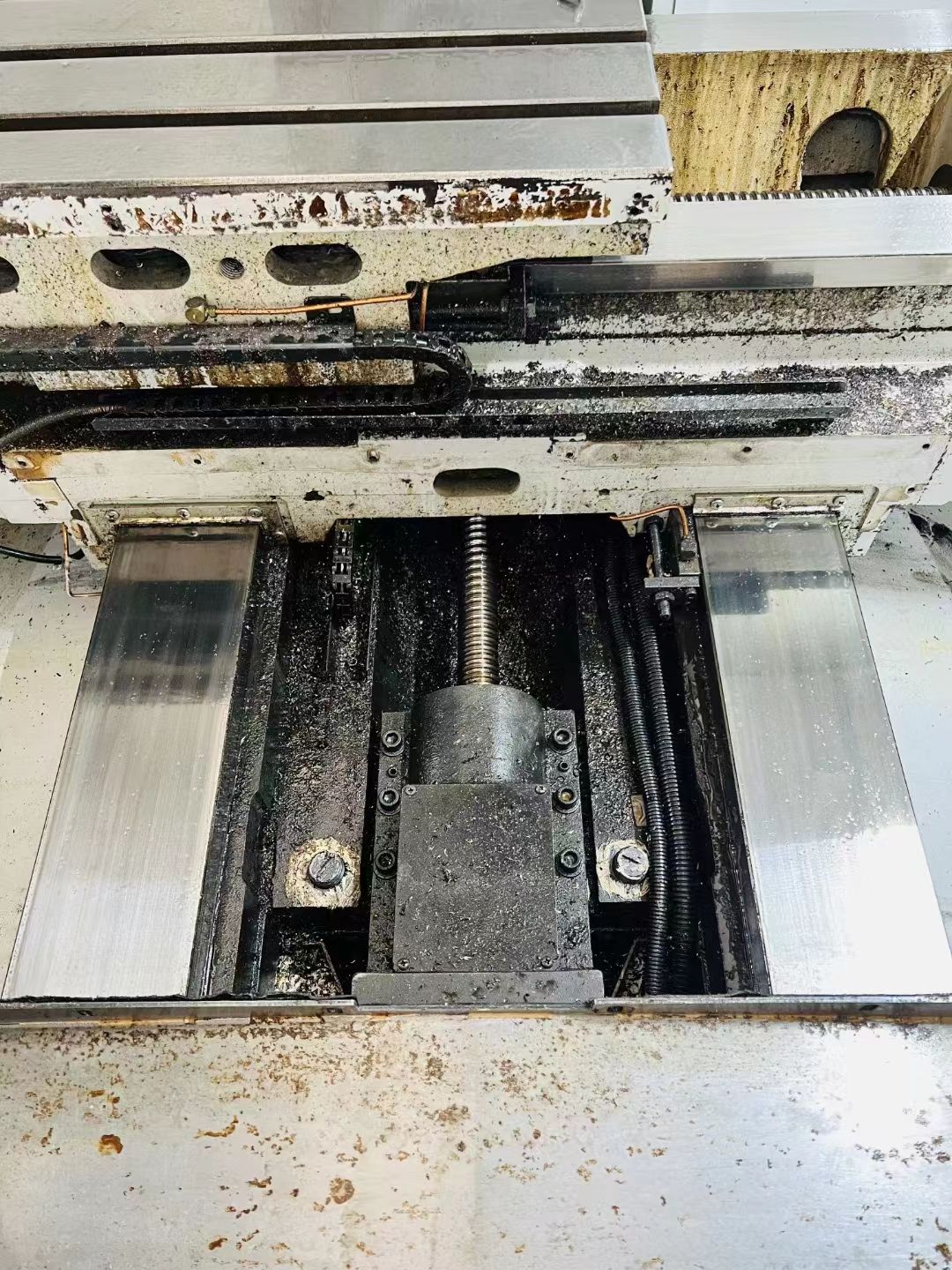 客戶供不起準(zhǔn)新850三硬軌模具機(jī)三菱M80系統(tǒng)主軸皮帶8000