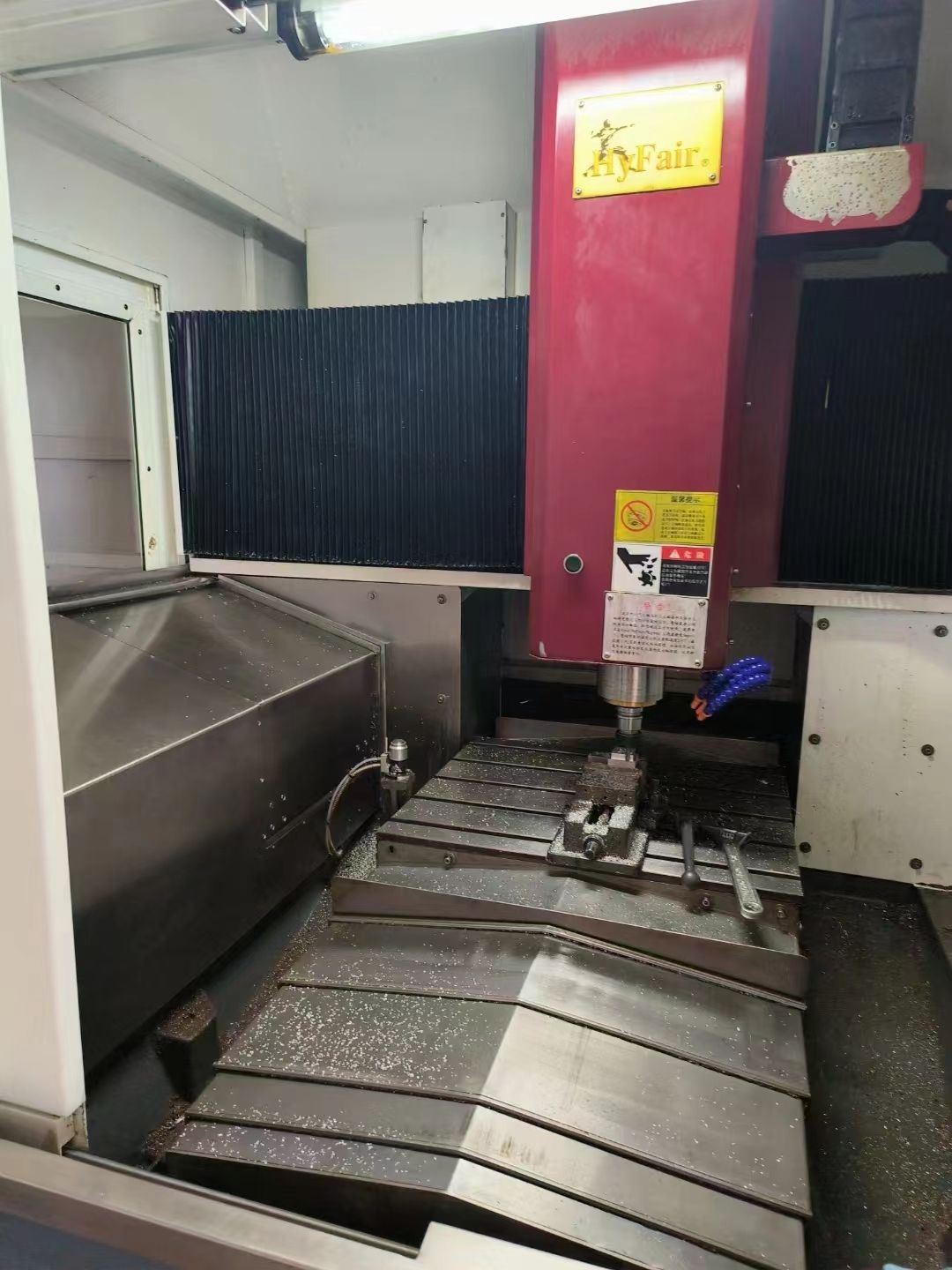 新到旺磐650雕洗機(jī)創(chuàng)能床身帶刀庫(kù)12把，氣動(dòng)主軸BT30轉(zhuǎn)數(shù)24