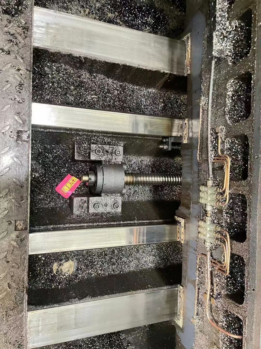 寶菱，1060一臺，850機一臺，三軸硬軌，價格實惠有須要的朋友聯(lián)系