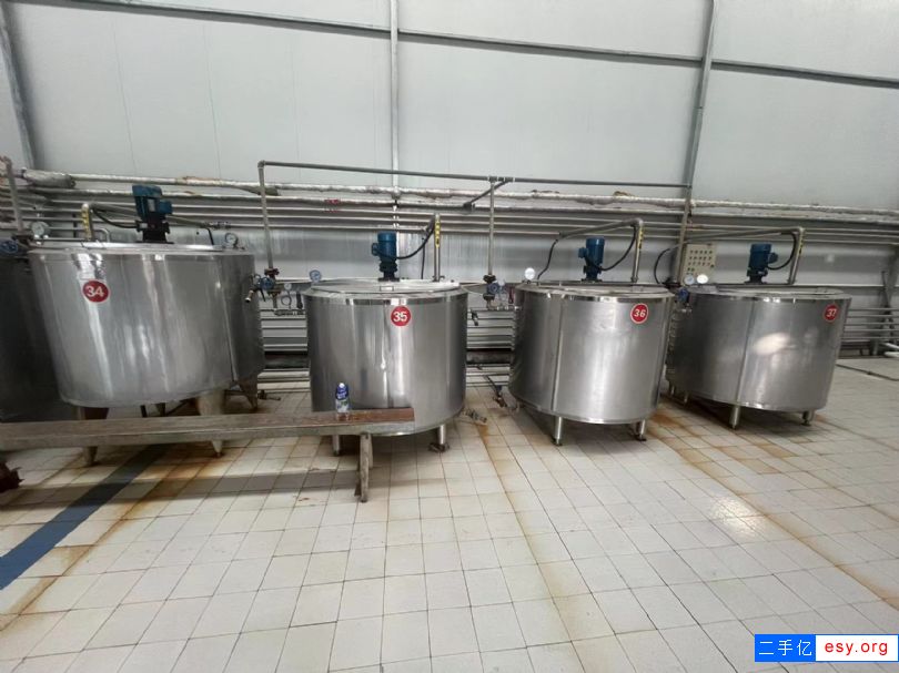 低價出售二手冷熱缸 乳品飲料廠蒸汽加熱冷熱缸