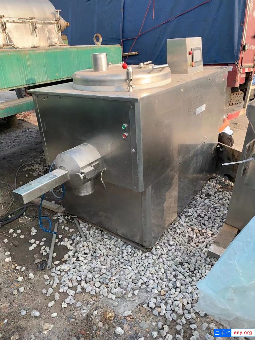 低價(jià)出售二手制粒機(jī) 九成新250型高效濕法制?；旌蠙C(jī)