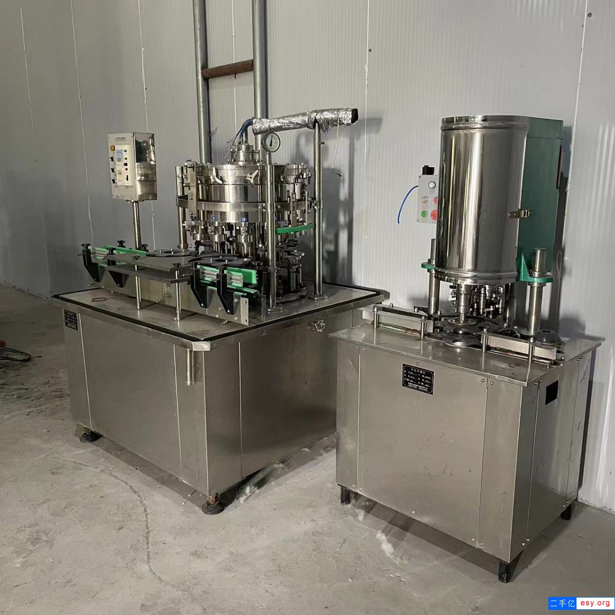 出售二手易拉罐灌裝機 啤酒 雞尾酒 碳酸飲料易拉罐灌裝機