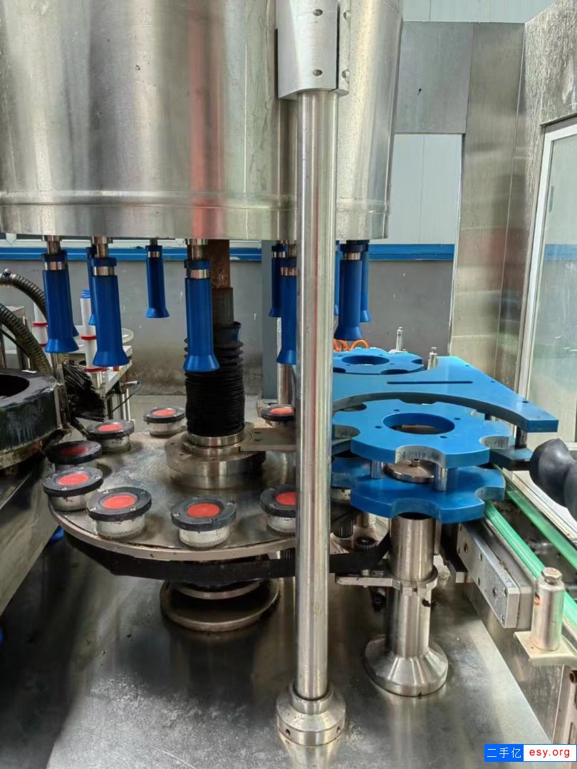 出售二手熱熔膠貼標機 礦泉水 蘇打水高速熱熔膠貼標機