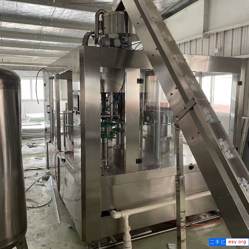 現(xiàn)貨供應(yīng)二手全自動灌裝機 PET小瓶水 果汁 碳酸飲料灌裝機 型號齊全