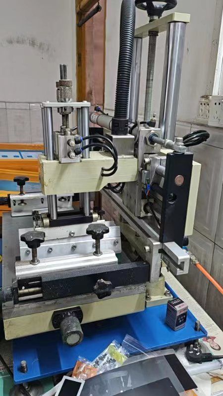 九成新二手臺式絲印機3050臺面，帶吸氣功能二箱電
