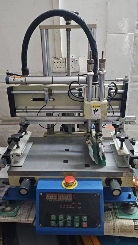 九成新二手臺式絲印機3050臺面，帶吸氣功能二箱電