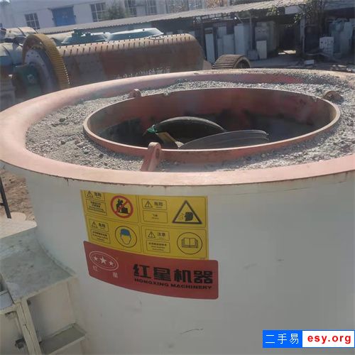 出售二手紅星雙132KW電機(jī)沖擊破,9526沖擊式制砂機(jī)