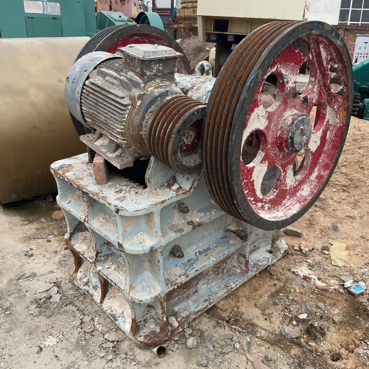 出售二手中材250x500小型鄂式破碎機(jī)