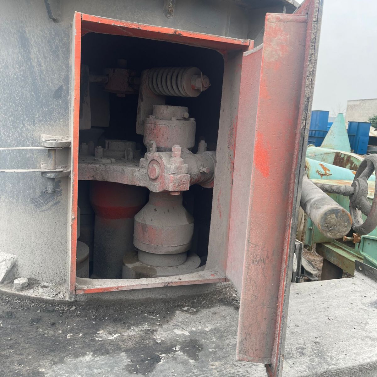 出售二手黎明MTW100超壓梯形磨粉機(jī)