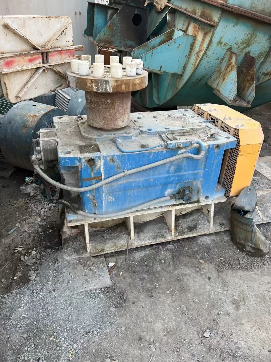 二手桂礦1620型鈣石磨粉機(jī)