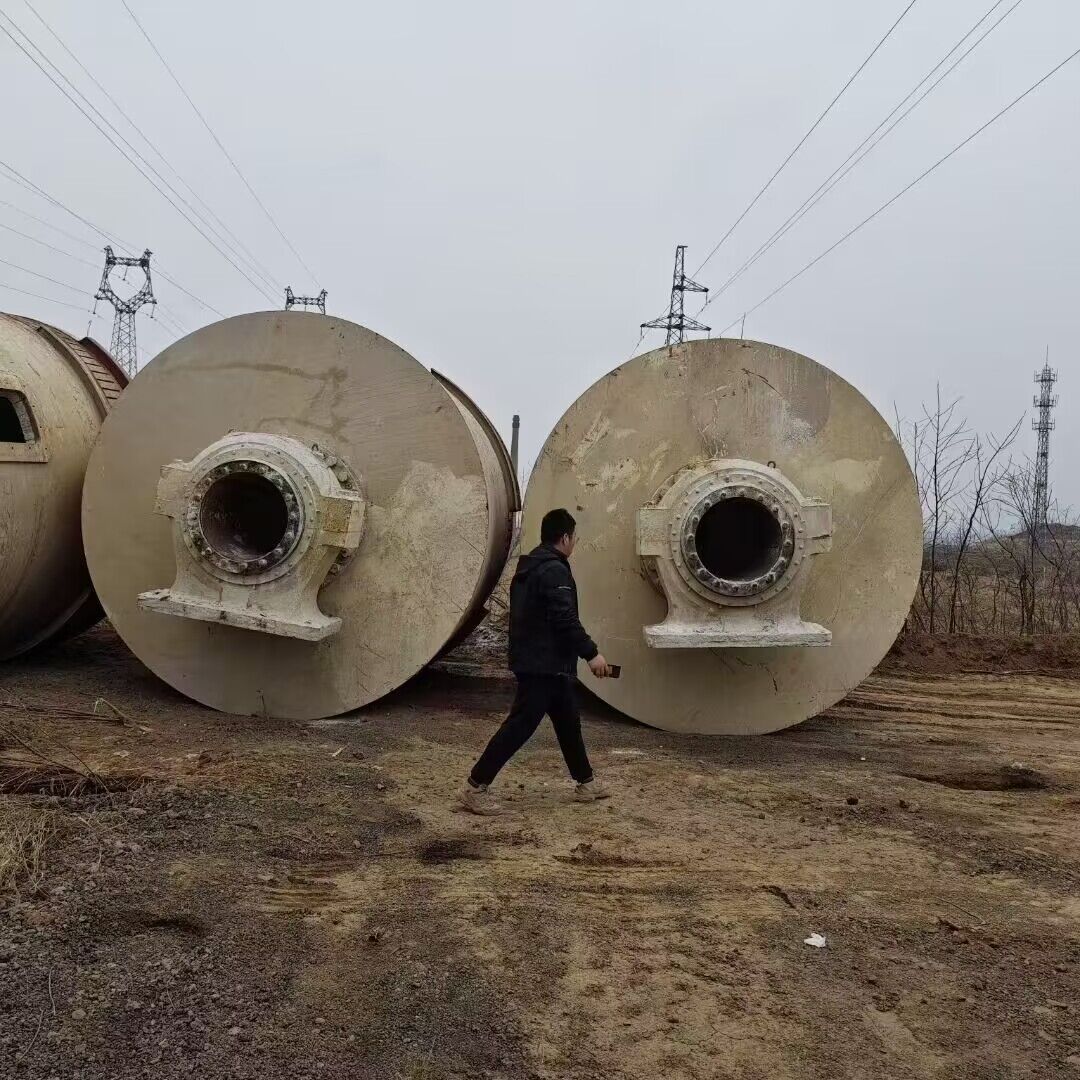 出售二手3.3x3m高鋁襯板球磨機