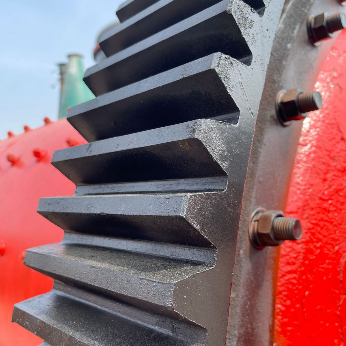 二手九成新1.5x4.5米球磨機 1545型選礦磨機