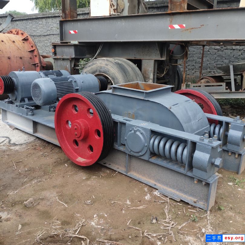 出售二手2PG400x600彈簧對輥破碎機,雙輥式制砂機