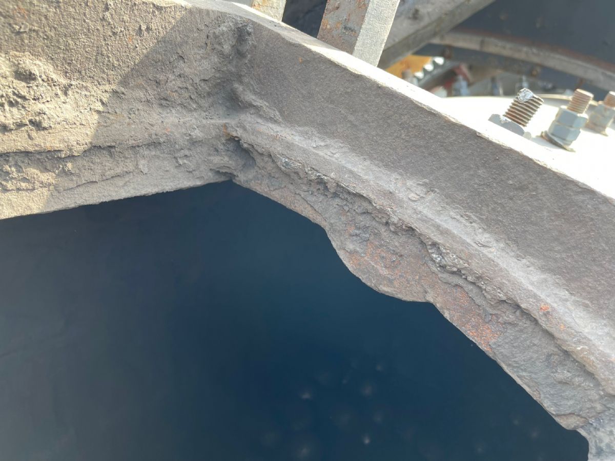 二手九成新1.2x2.4米球磨機(jī) 石灰石粉碎機(jī)