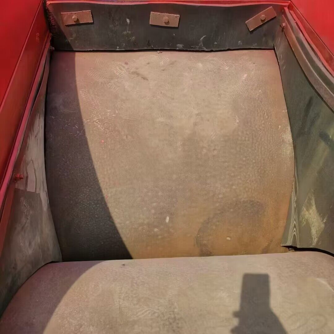 二手九成新華盛銘2PGY1500x1000液壓對輥破碎機