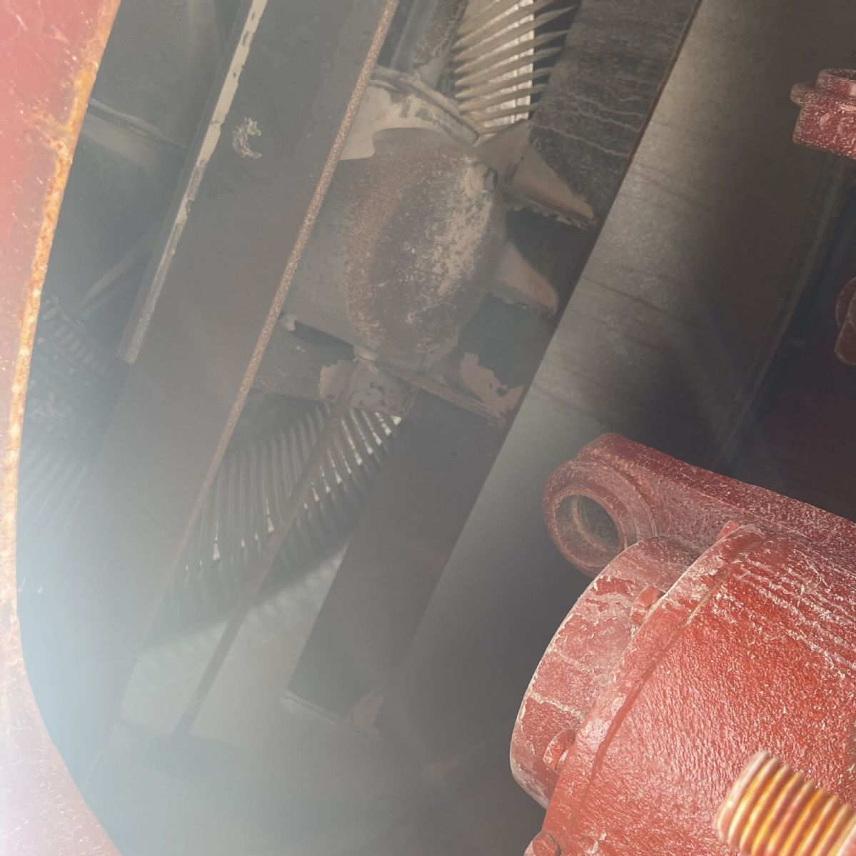 出售二手黎明重工MTW138歐版雷蒙磨粉機(jī)
