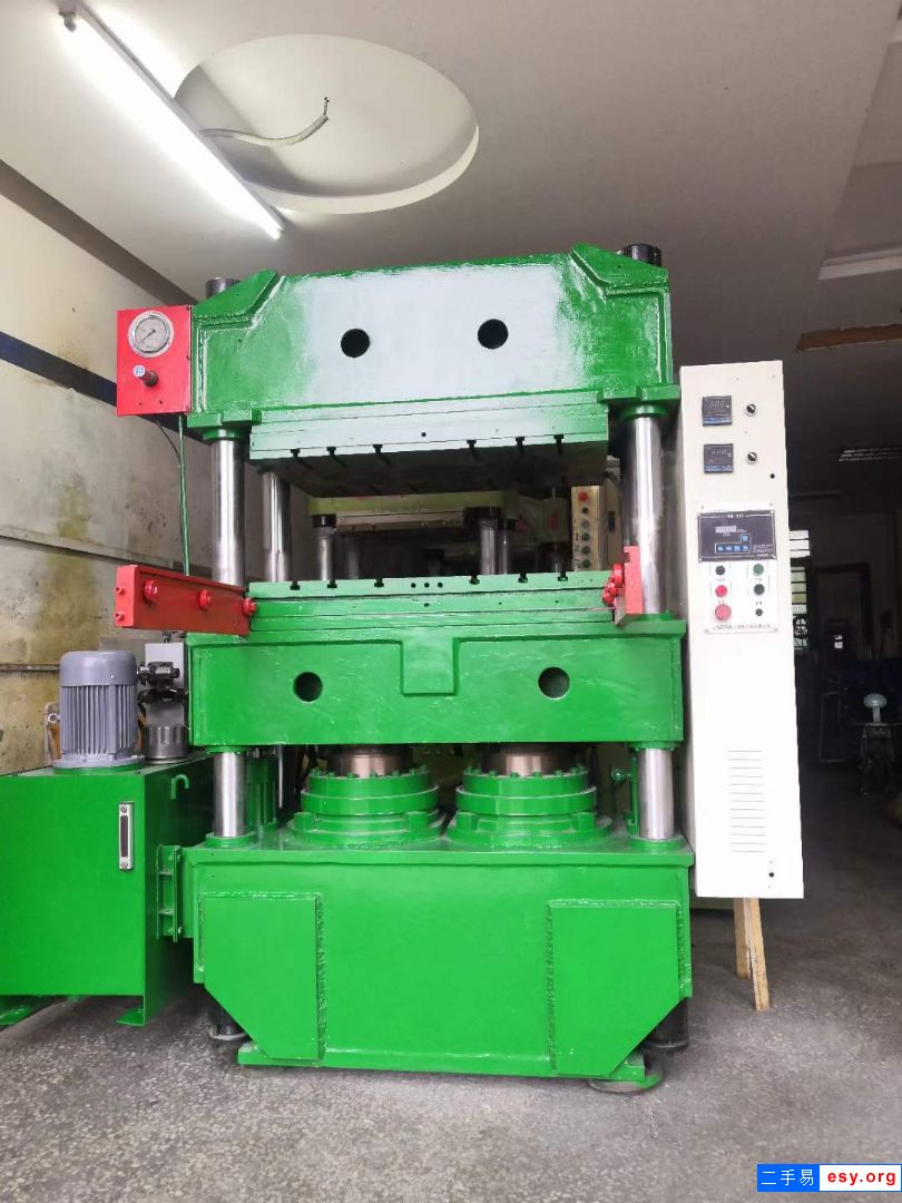 200噸四柱雙缸熱壓機(jī)油壓機(jī)硫化機(jī)