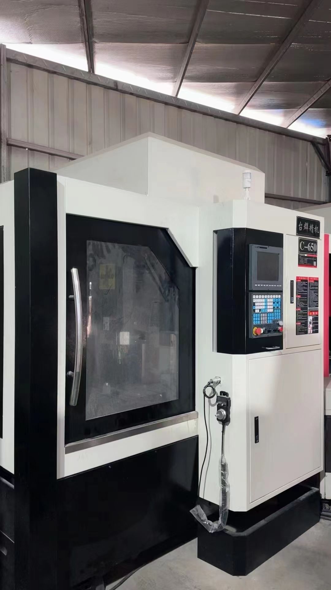 臺群650、新代21ma、ER25主軸、5.5kw、24000轉(zhuǎn)、機況