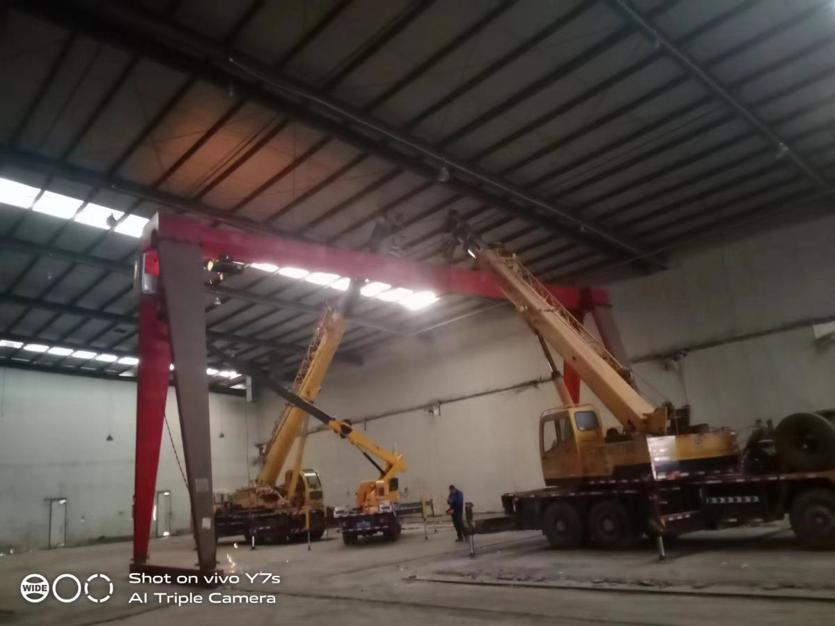 轉(zhuǎn)讓三臺(tái)5噸跨度19米包廂龍門吊