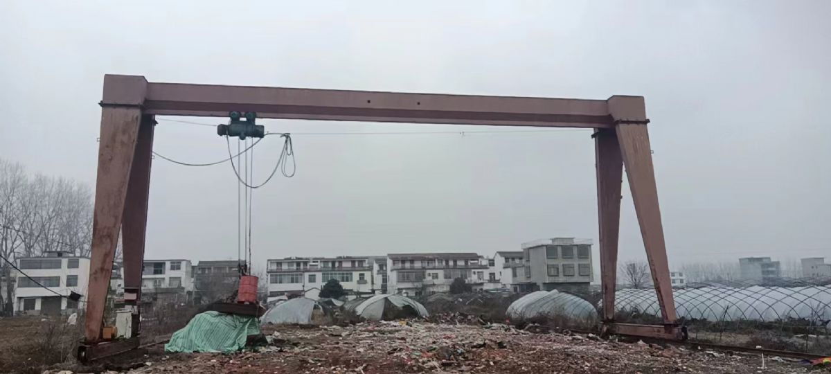 轉(zhuǎn)讓10噸跨度20米包廂龍門吊