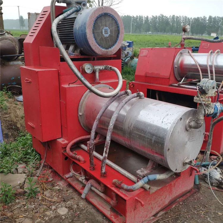 轉(zhuǎn)讓9成新二手300L臥式砂磨機(jī)多臺(tái)