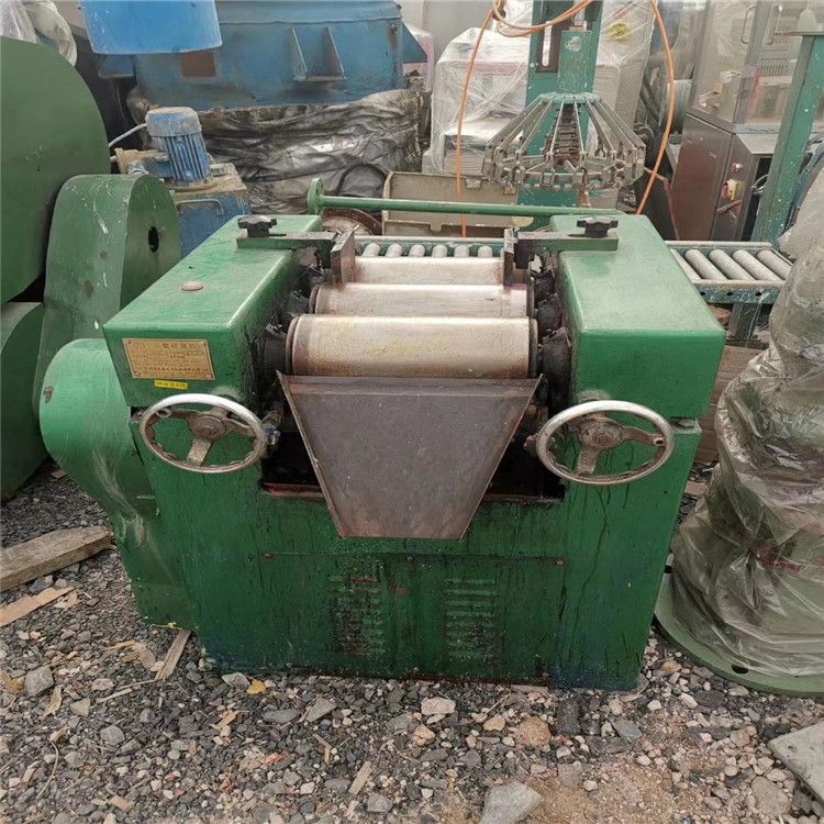轉(zhuǎn)讓9成新二手260三輥研磨機 150型三輥研磨機等多種規(guī)格可選