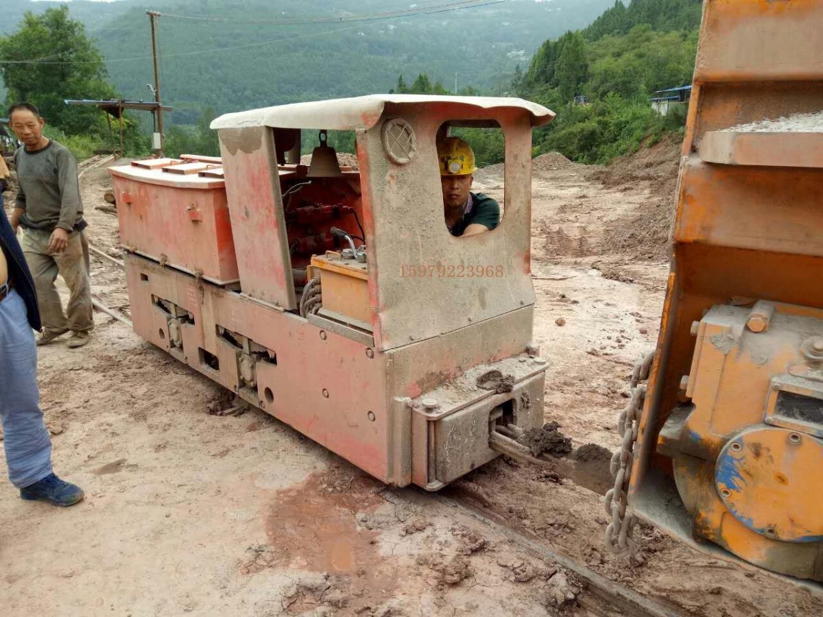 二手礦用牽引電機(jī)車