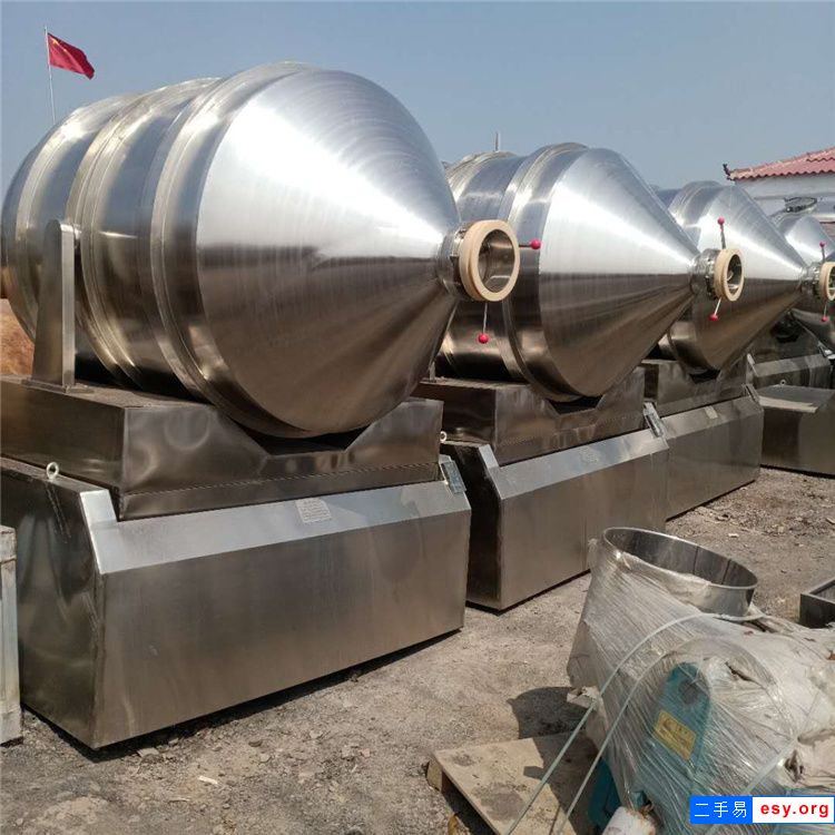 直銷二手三維混合機(jī)  二手各種型號(hào)混合機(jī)