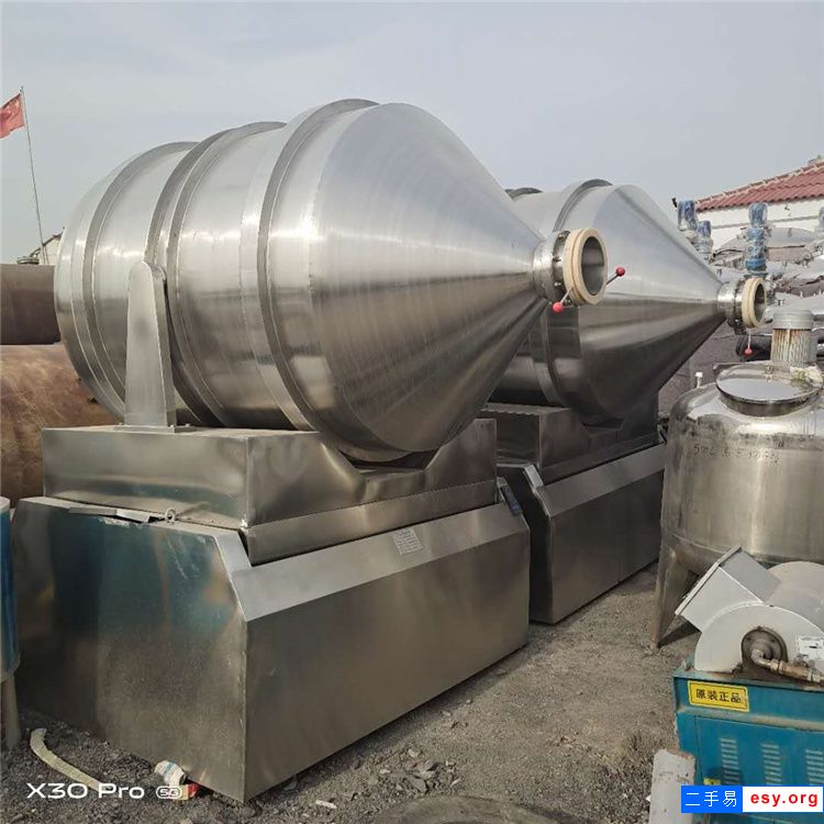 直銷二手三維混合機(jī)  二手各種型號(hào)混合機(jī)