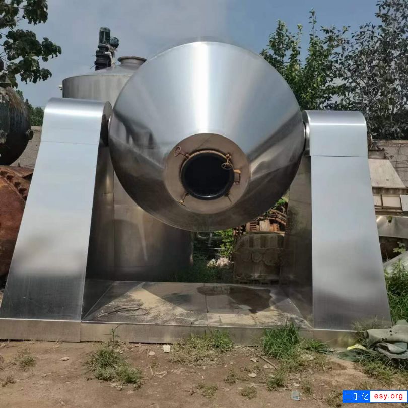 轉(zhuǎn)讓二手雙錐干燥機(jī) 兩臺(tái)5000L搪瓷雙錐干燥機(jī)