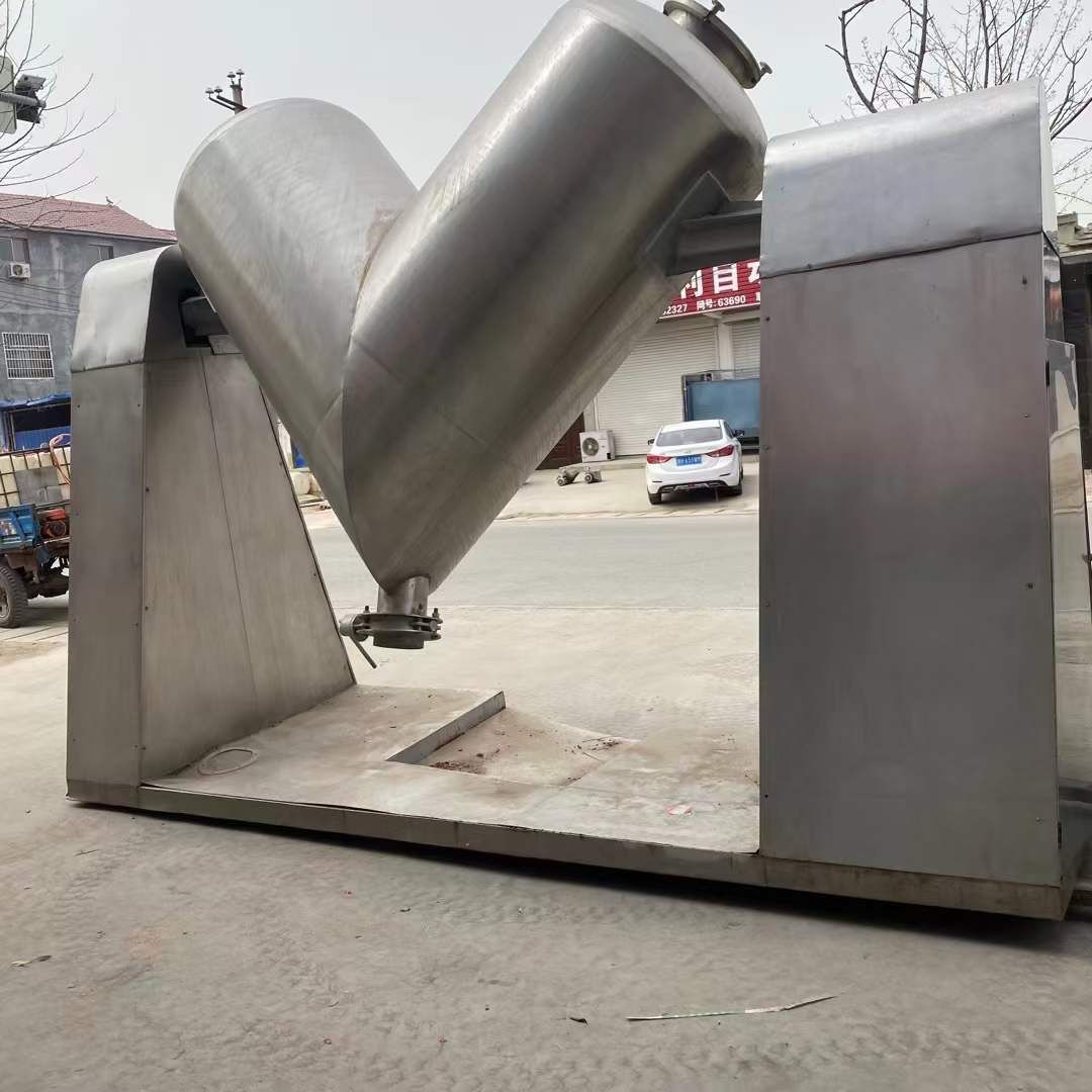 轉(zhuǎn)讓二手V型混合機(jī) 一臺(tái)3000L高效V型混合機(jī)