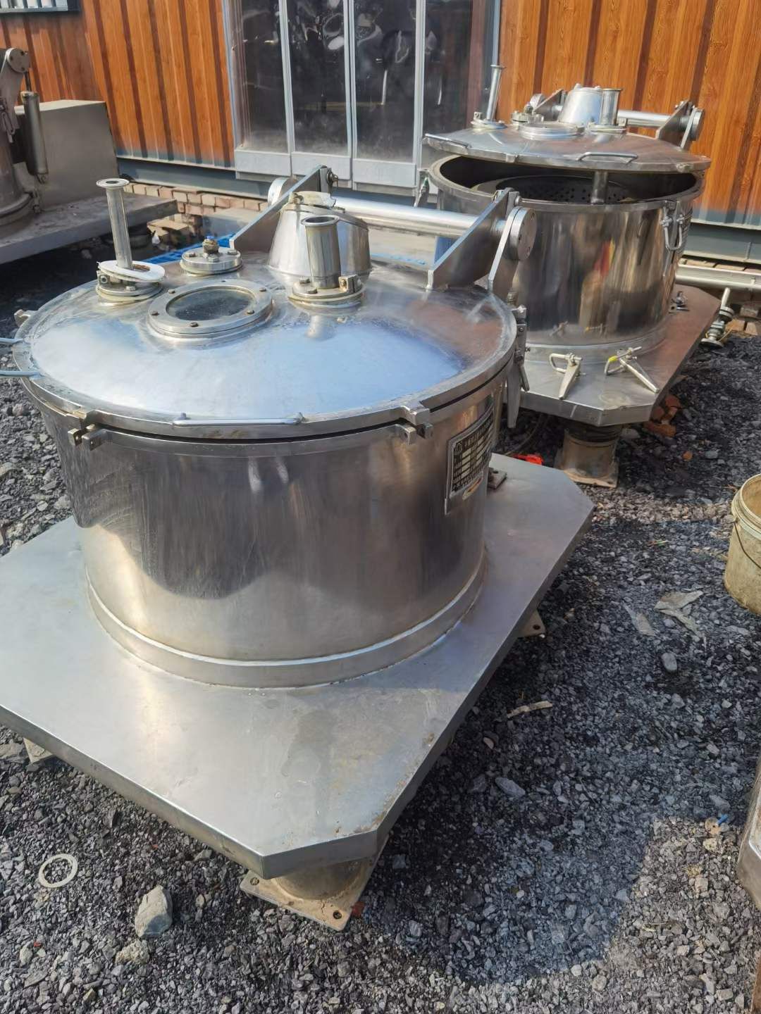 轉(zhuǎn)讓二手小型平板離心機 一臺600型平板密閉離心機