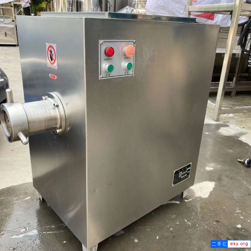 出售二手工業(yè)絞肉機(jī) 一臺(tái)100型時(shí)產(chǎn)500kg吉祥絞肉機(jī)