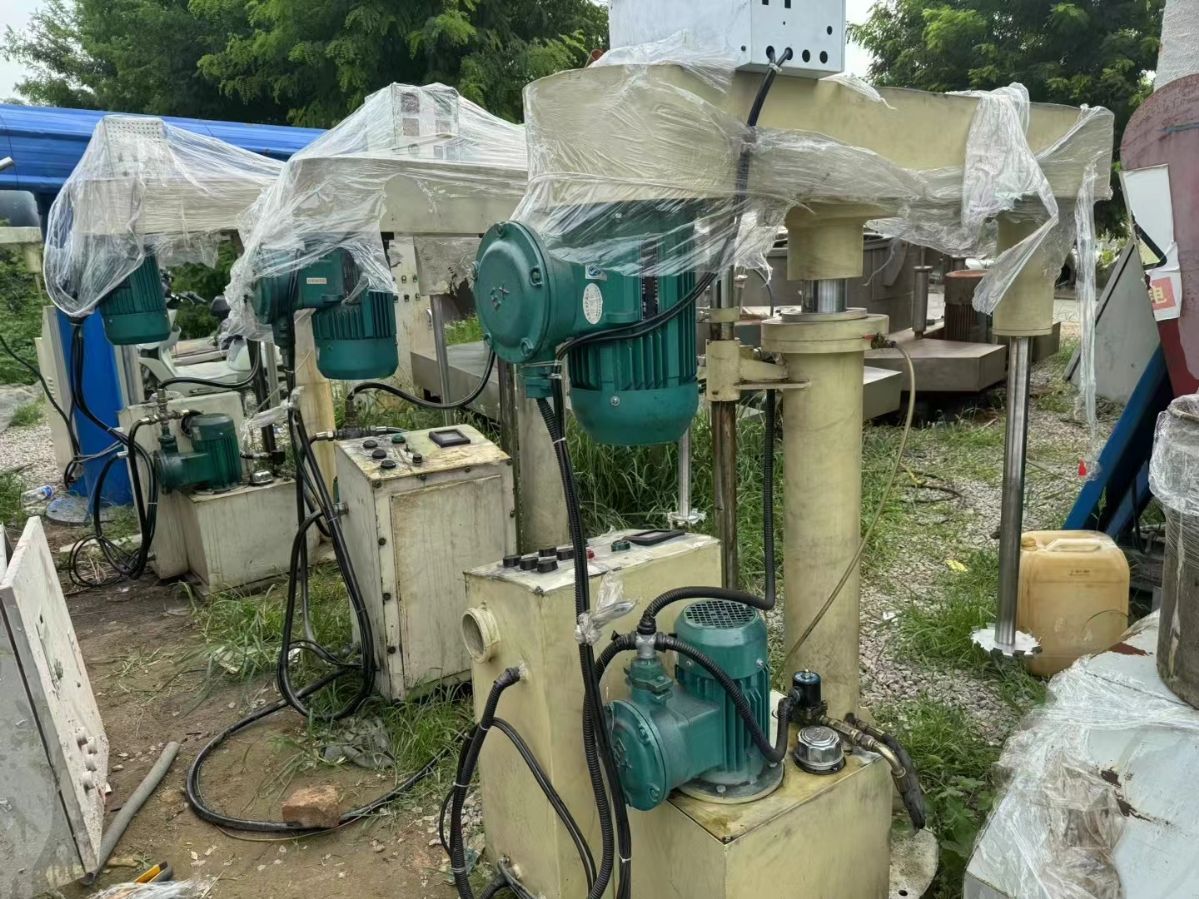 轉讓二手高速分散機 三臺功率4千瓦東莞產防爆變頻分散機
