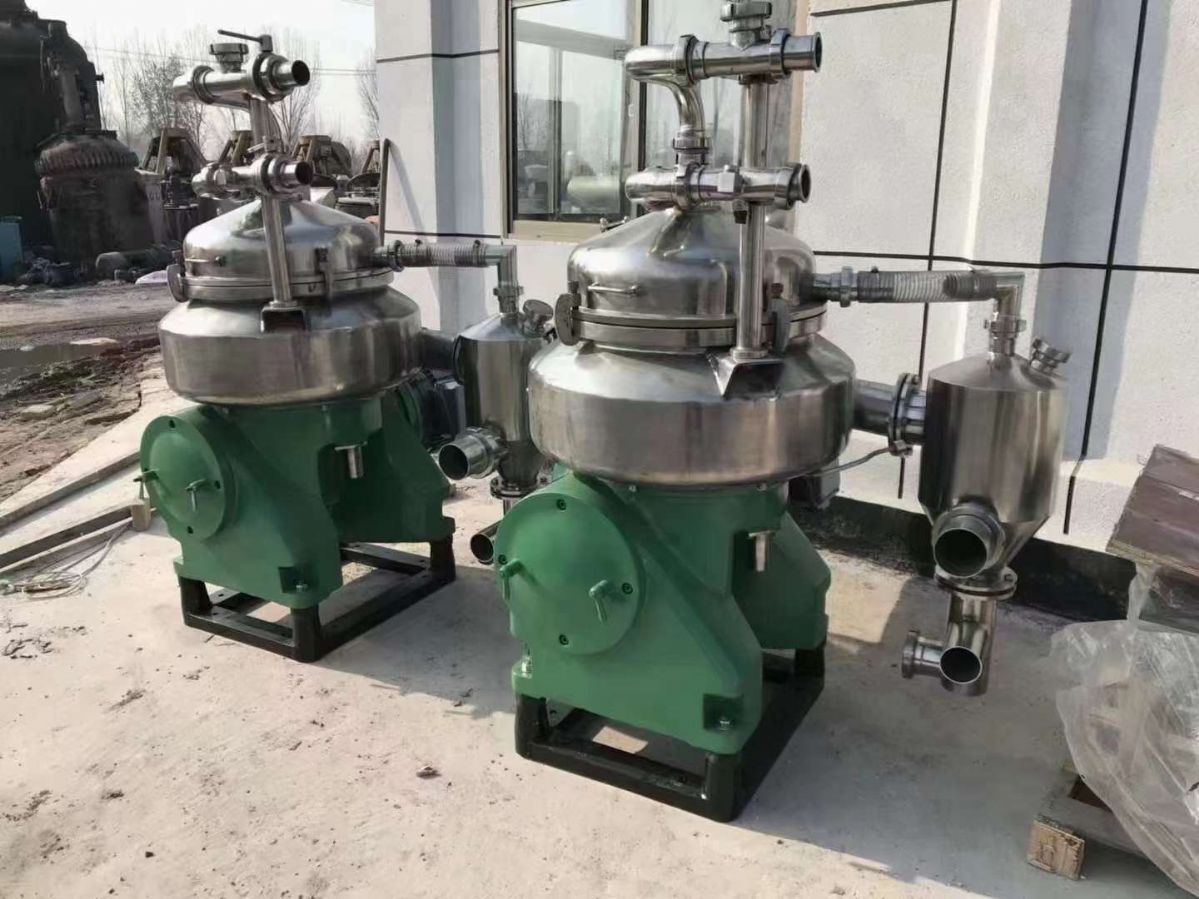 轉(zhuǎn)讓二手蝶式分離機(jī) 兩臺(tái)500型蝶式酵母分離機(jī)
