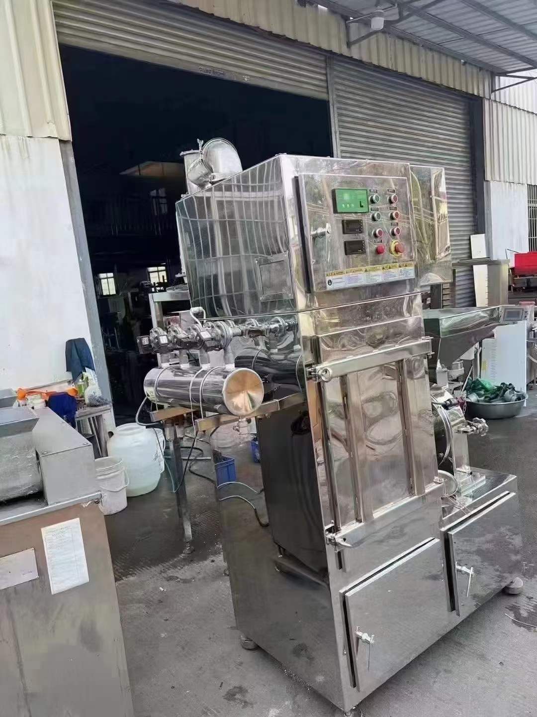 轉(zhuǎn)讓二手*粉碎機(jī) 一臺(tái)30B外置除塵全不銹鋼*粉碎機(jī)