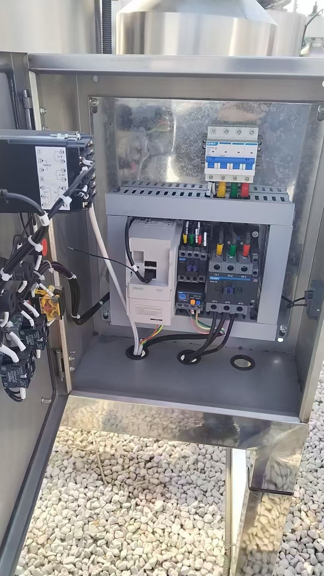 轉(zhuǎn)讓二手噴霧干燥機 四臺5型實驗型離心噴霧干燥機