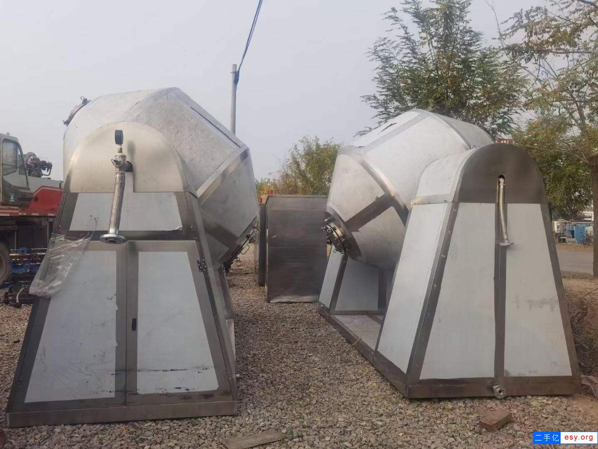 出售二手雙錐干燥機(jī) 兩臺(tái)4000L搪瓷雙錐干燥機(jī)
