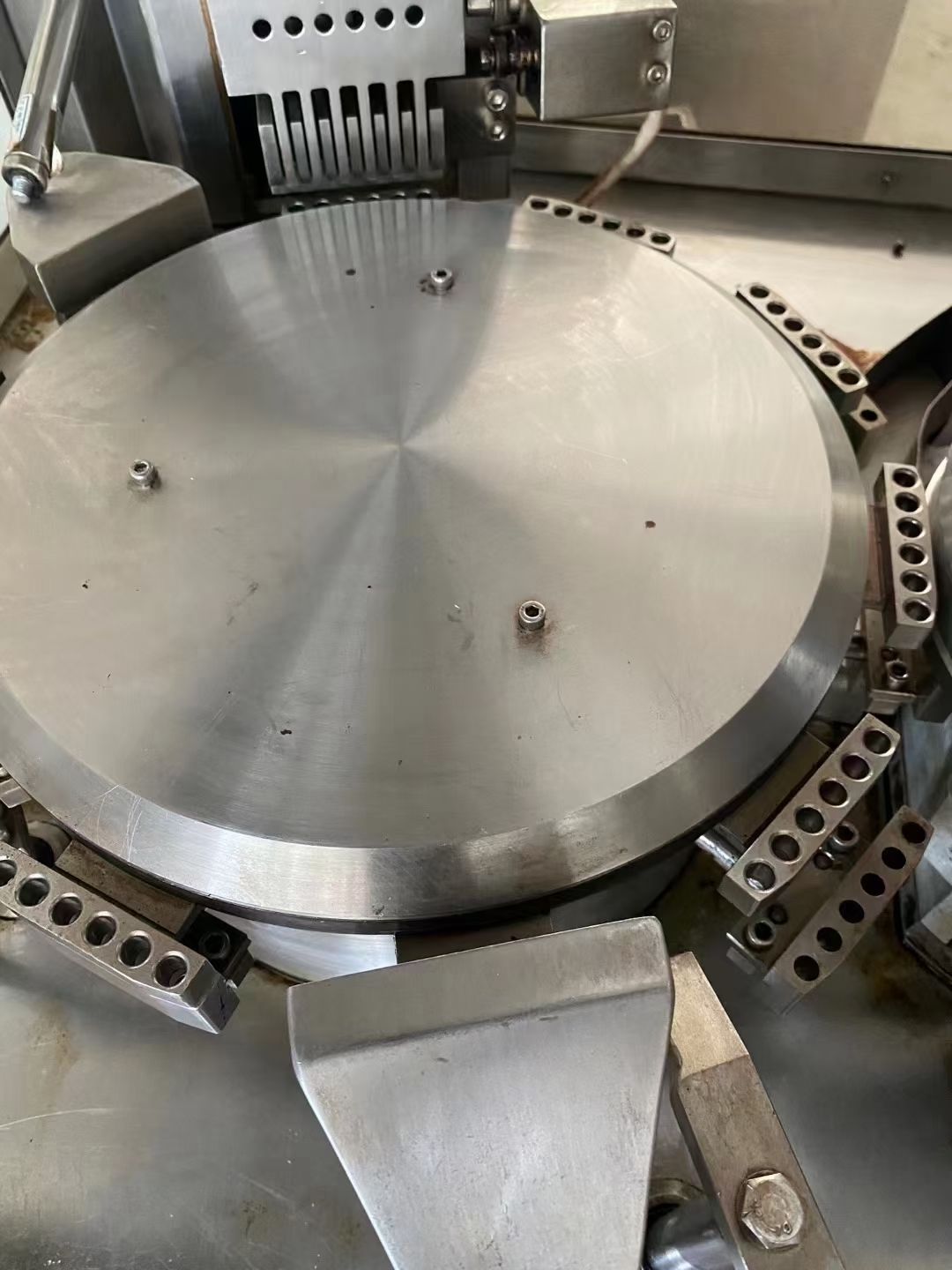 转让二手胶囊填充机 一台800型0号模具填充机